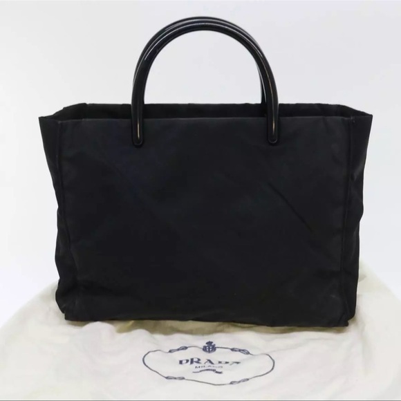 Black nylon prada bag with dust bag - Picture 3 of 16